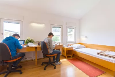 2 Caas Residence Double(twin Bed) Room